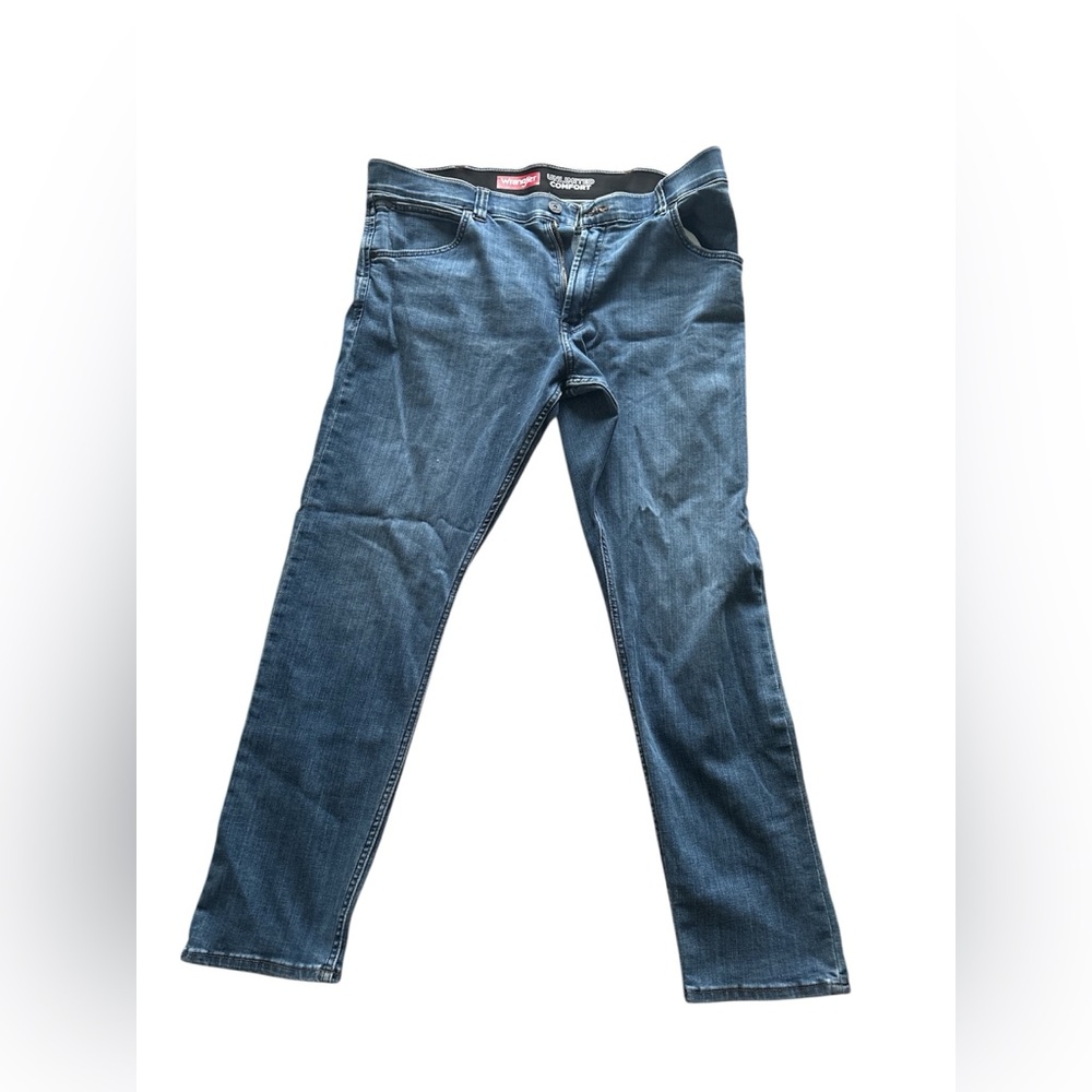Levi's Men's Bootcut Jeans in Classic Blue
